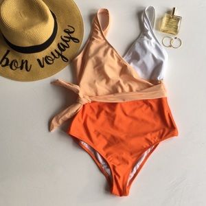 NWT Cupshe one piece swimsuit! 🌸